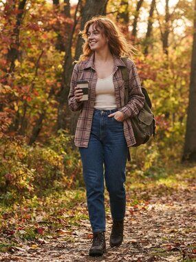 Aritzia TNA Plaid Flannel Button Down Shirt Brown Pink Small Oversized Fall